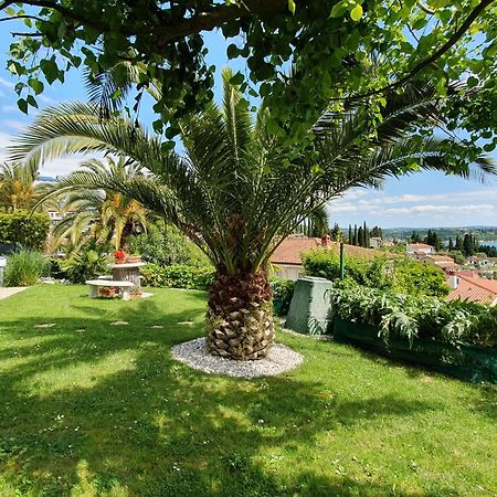 Apartment With Seaview And Garden For 6 Portorož Extérieur photo