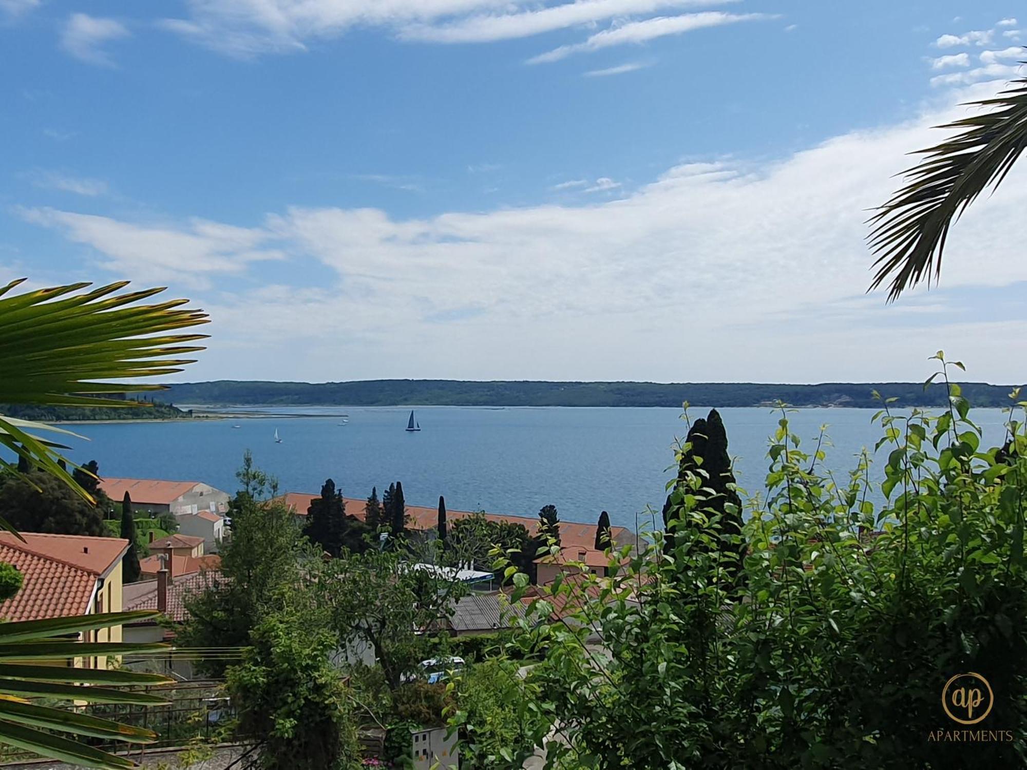 Apartment With Seaview And Garden For 6 Portorož Extérieur photo