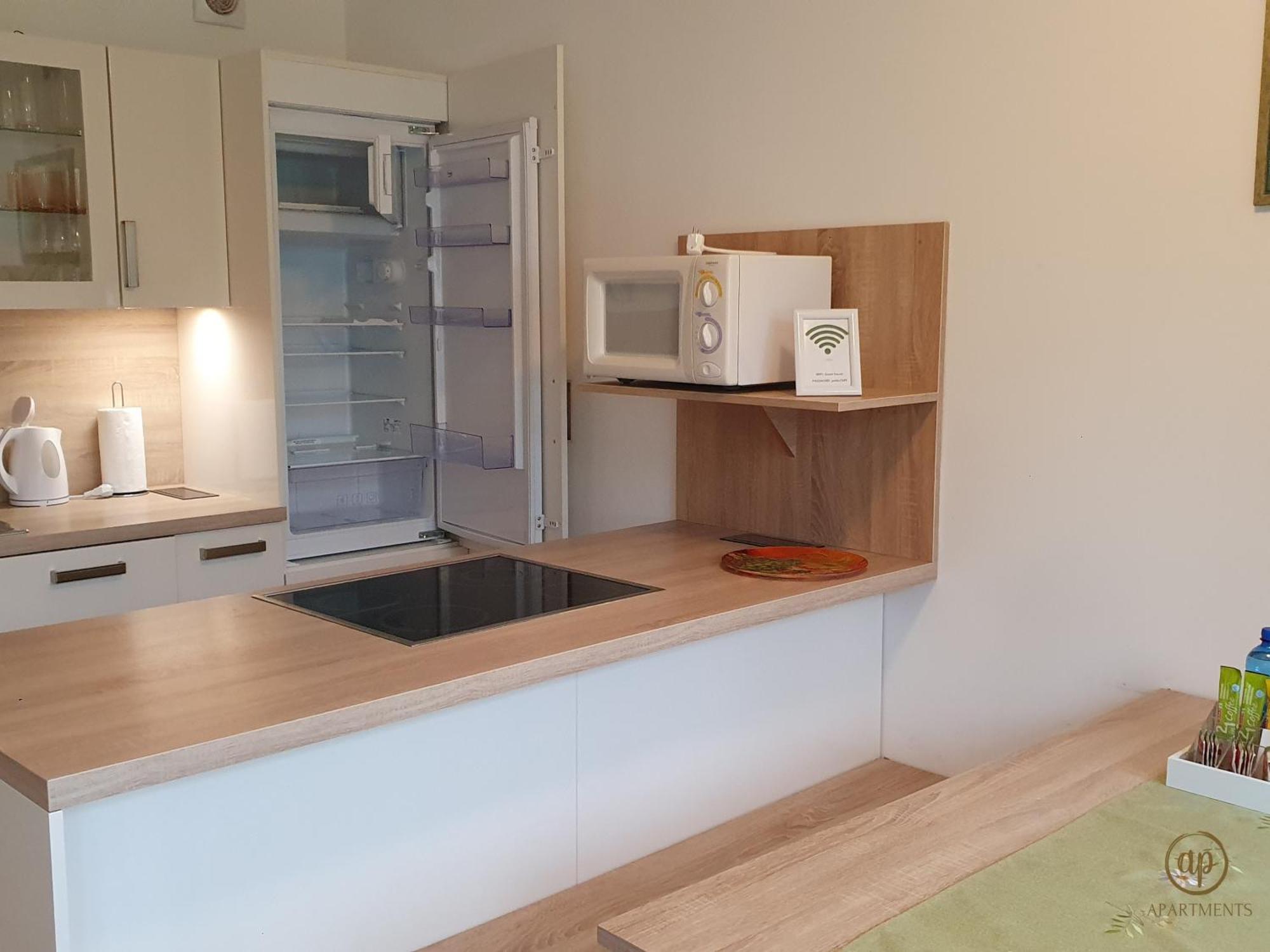 Apartment With Seaview And Garden For 6 Portorož Extérieur photo